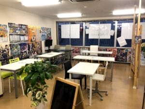 トレカショップTSURUYA店内