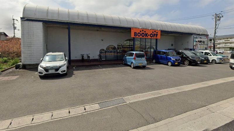 BOOKOFF 高松仏生山店外観