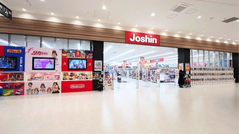 ジョーシン 太田イオンモール店出入口