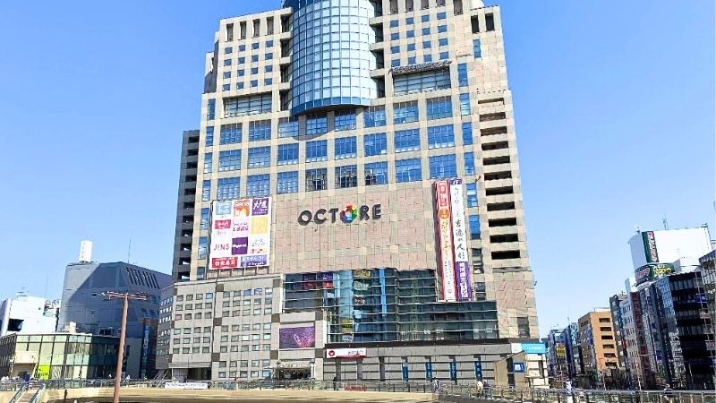 しまむら八王子オクトーレ店が入る建物
