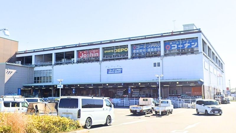 ジョーシン厚木下荻野店が入る建物