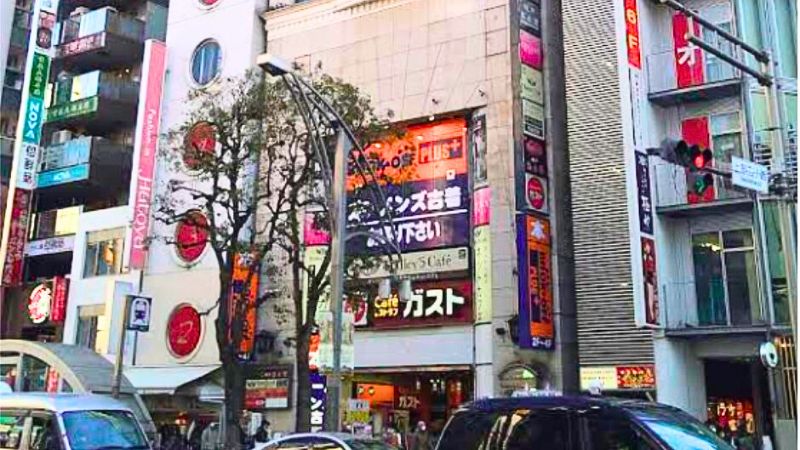 BOOKOFF PLUS 上野広小路店外観