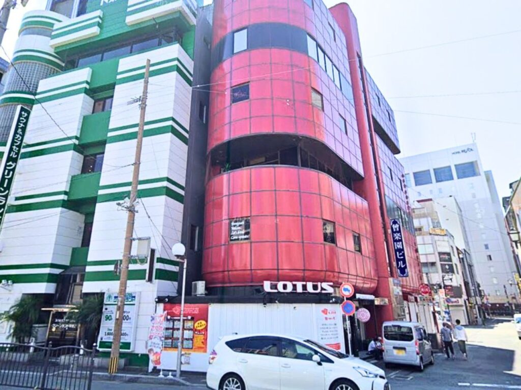 cardshopLOTUS_fukuokanakasuten カードショップ ロータス福岡中洲店が入る建物
