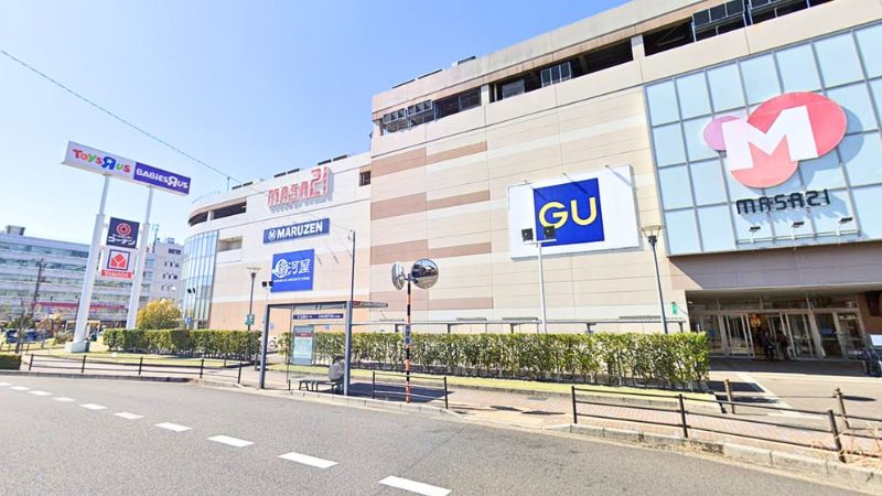surugaya_gifuMASA21ten 駿河屋 岐阜マーサ21店が入る商業施設
