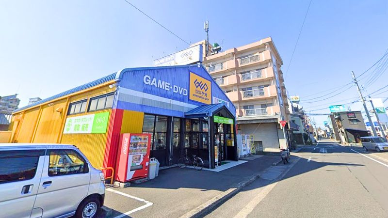ゲオ 松山朝生田店外観