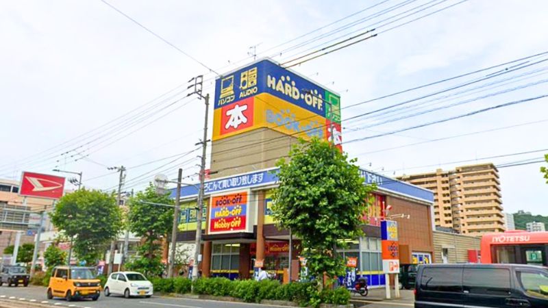 ホビーオフ松山駅前店外観
