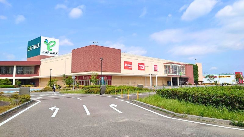 ジョーシン 稲沢店が入る建物