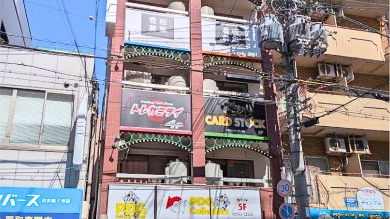 clever 大阪日本橋店が入る建物