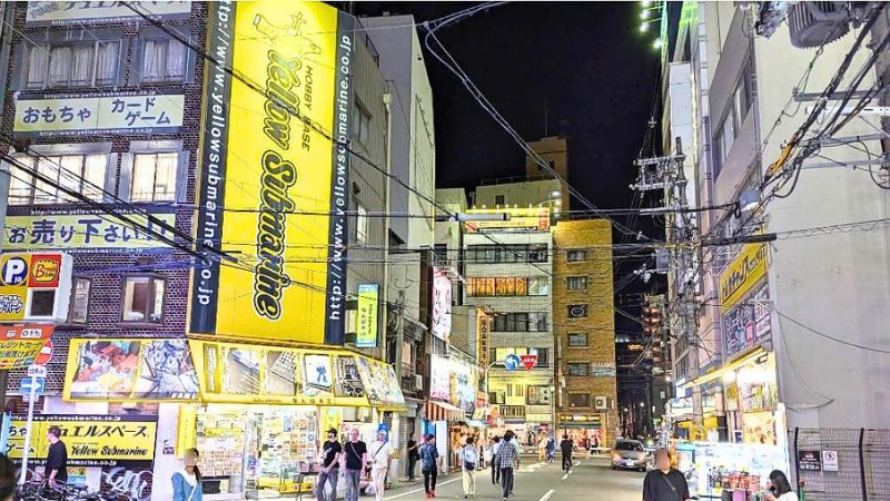 イエオーサブマリン なんば本店外観